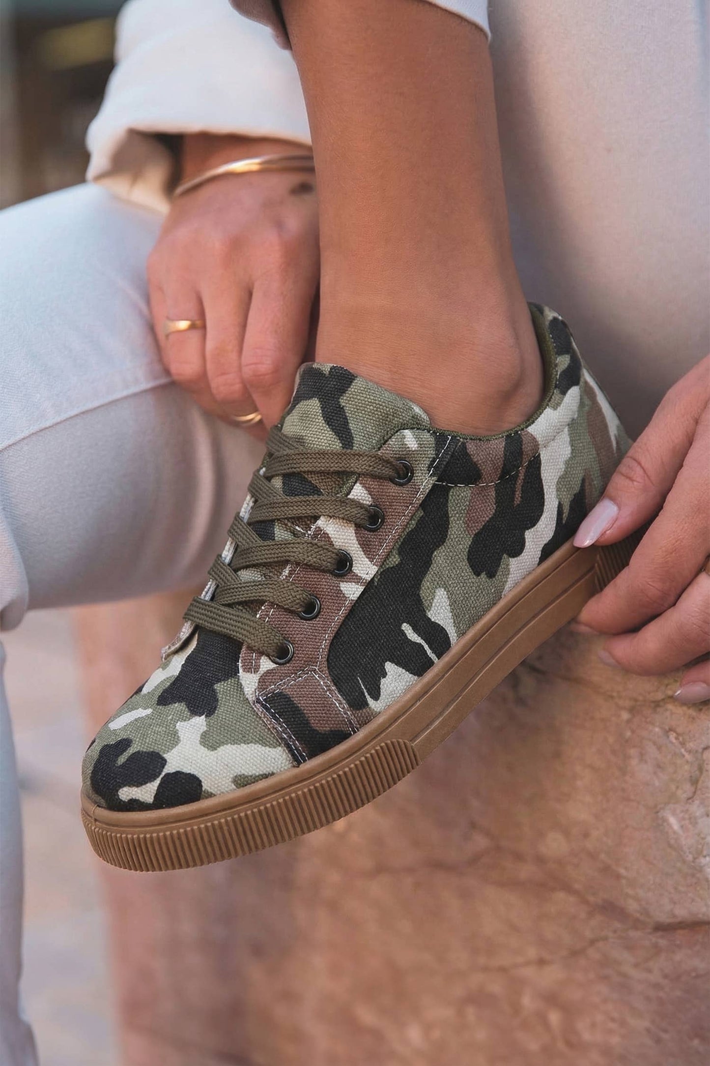 Camouflage Print Lace-up Flat Shoes