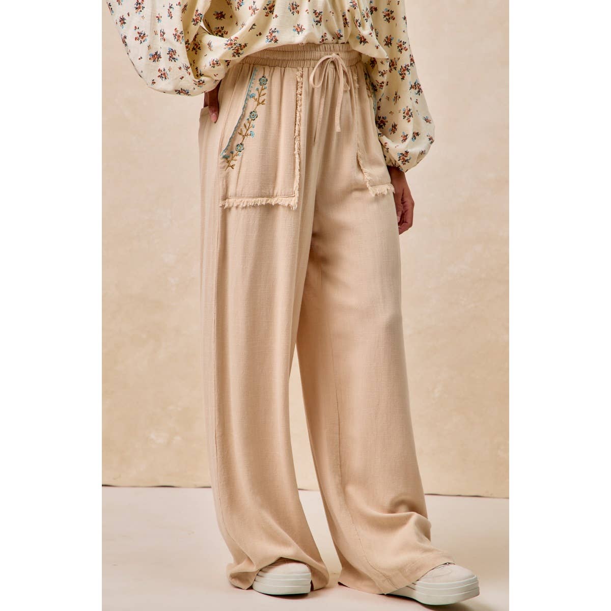 FLORAL EMBROIDERED SOLID PANTS WITH WAIST ELASTIC