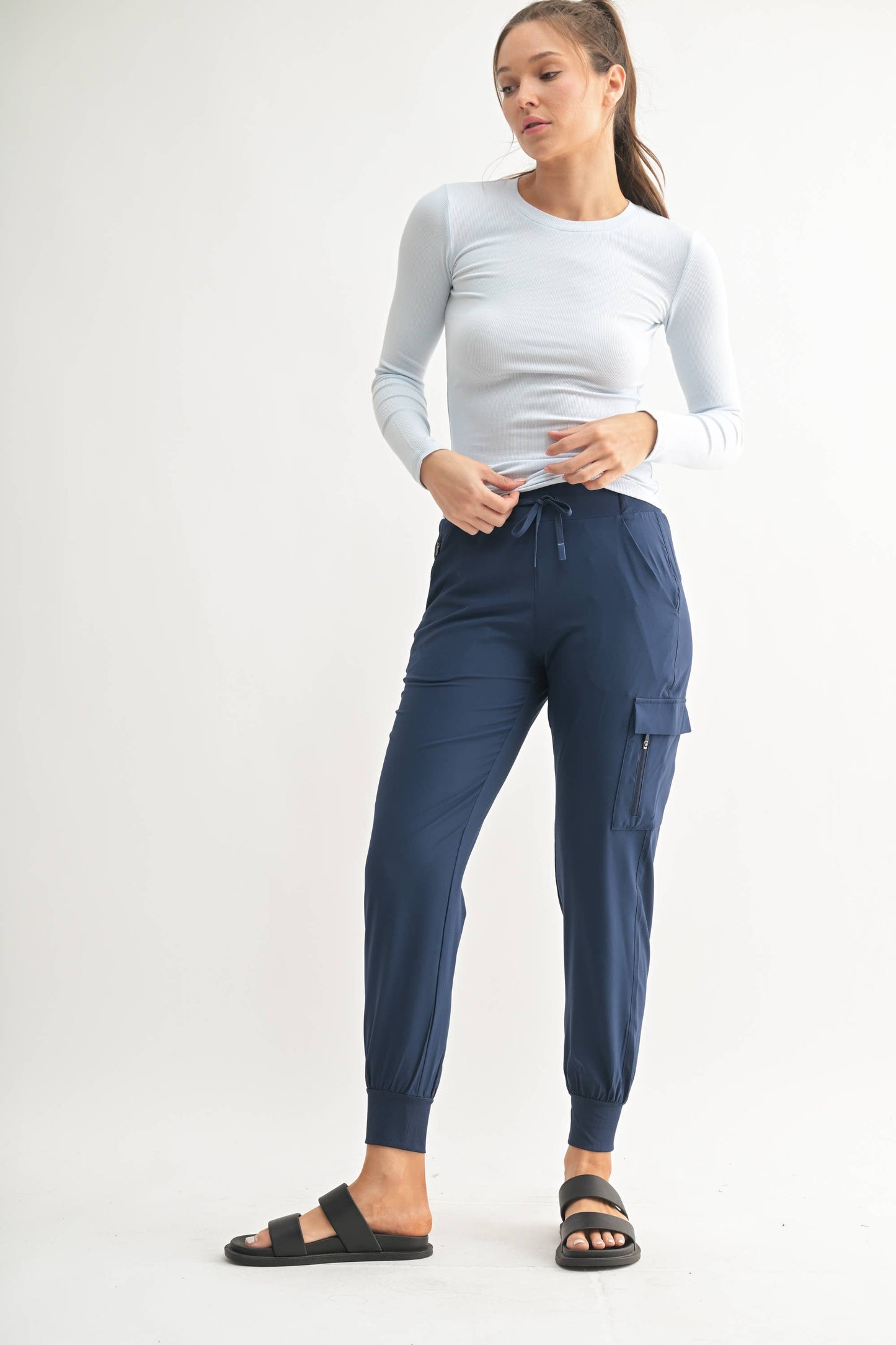 Essential Long-Sleeved Micro-Ribbed Athleisure Top: ILLUSION BLUE