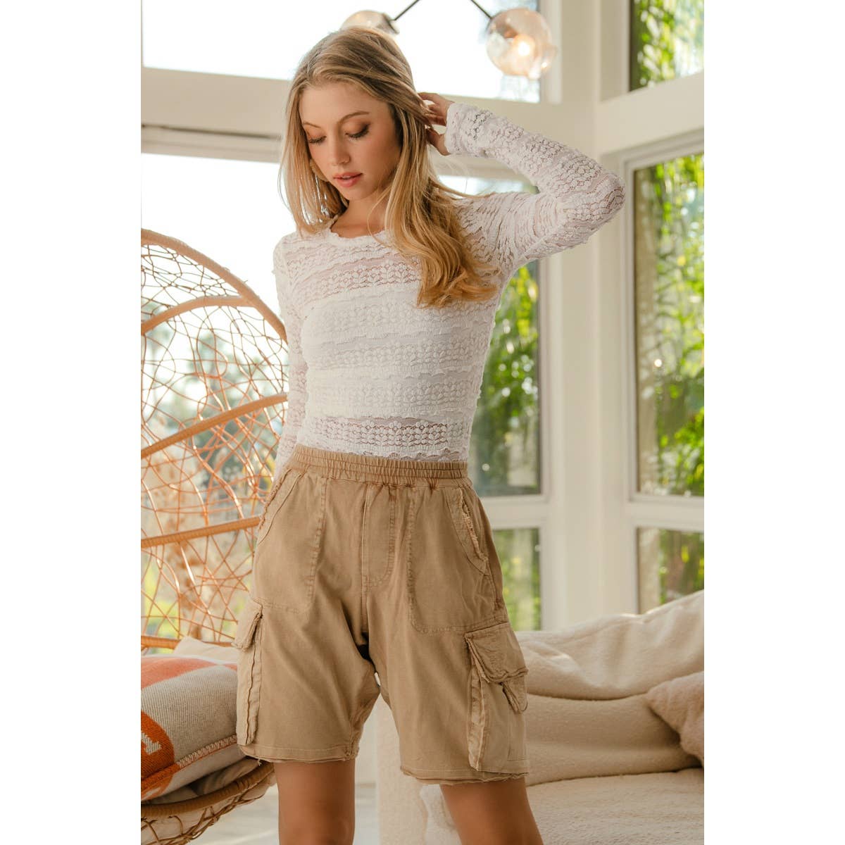 RUFFLES DETAIL FLOWER LACE TOP