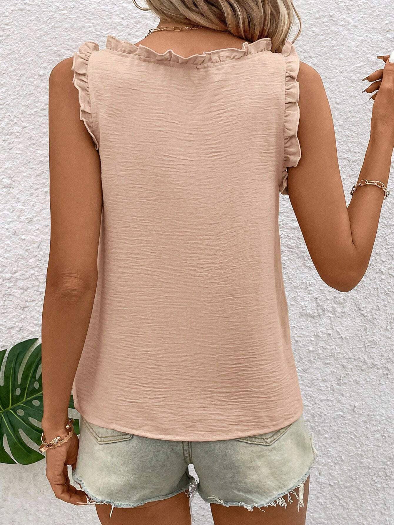 Textured Ruffled Trim V-Neck Sleeveless Top