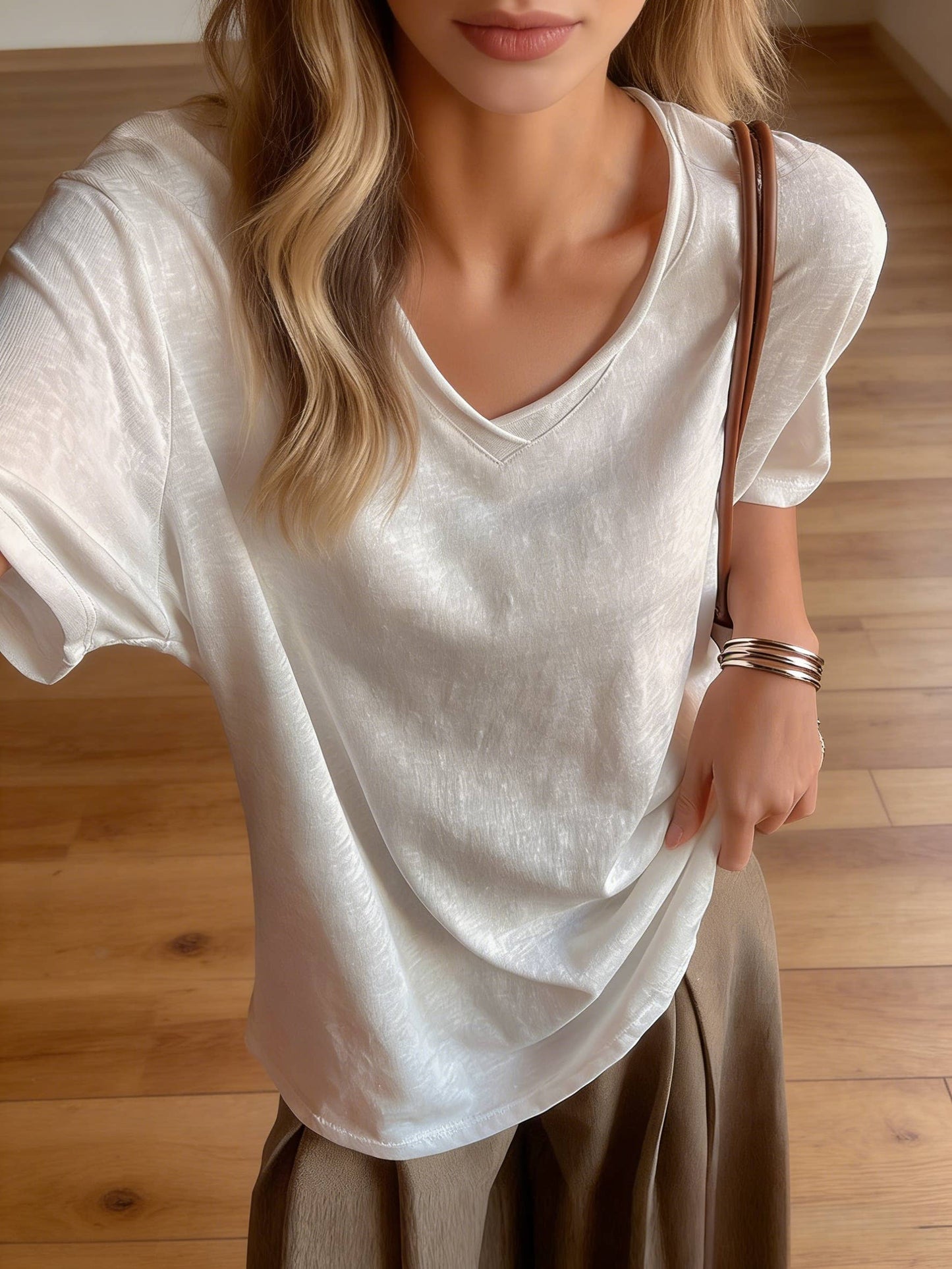 Cotton blend short sleeve roll neck tees V-neck T-shirt