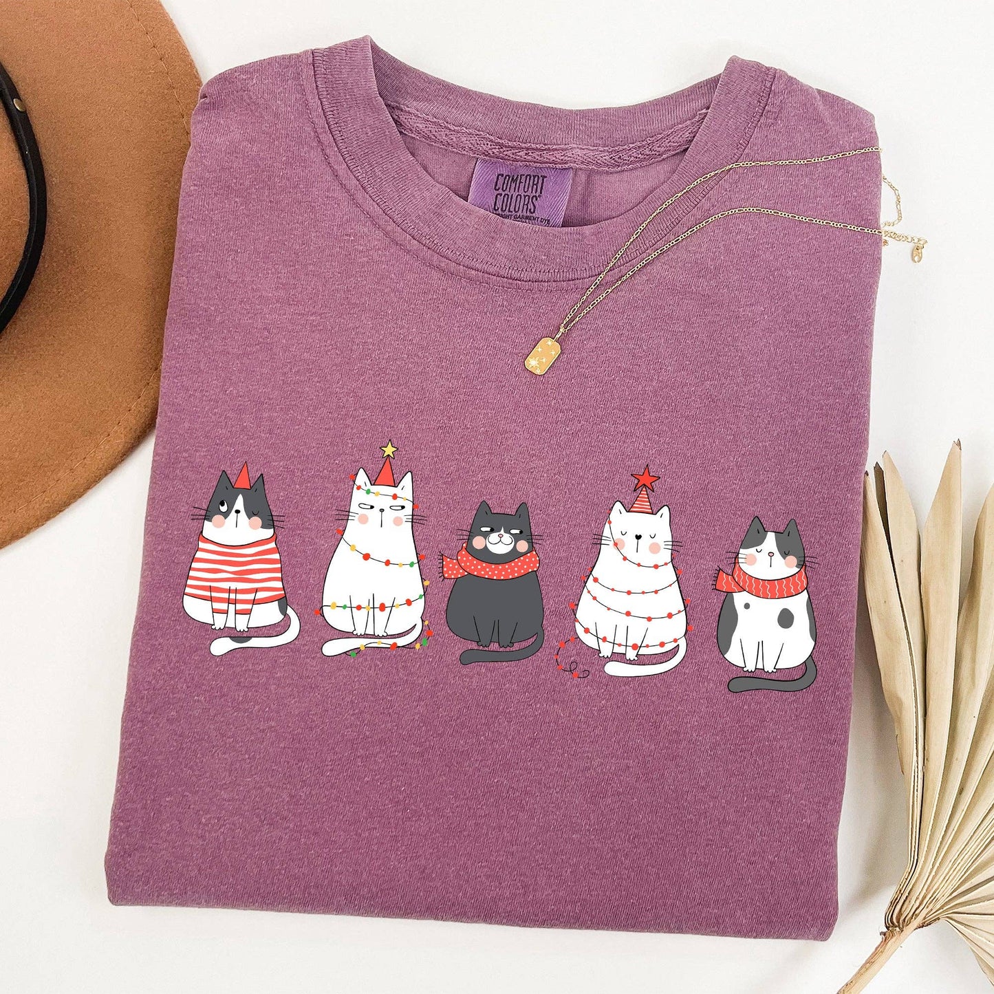Christmas Cats, Kitties, Cat Lovers, Santa, Xmas Tshirt