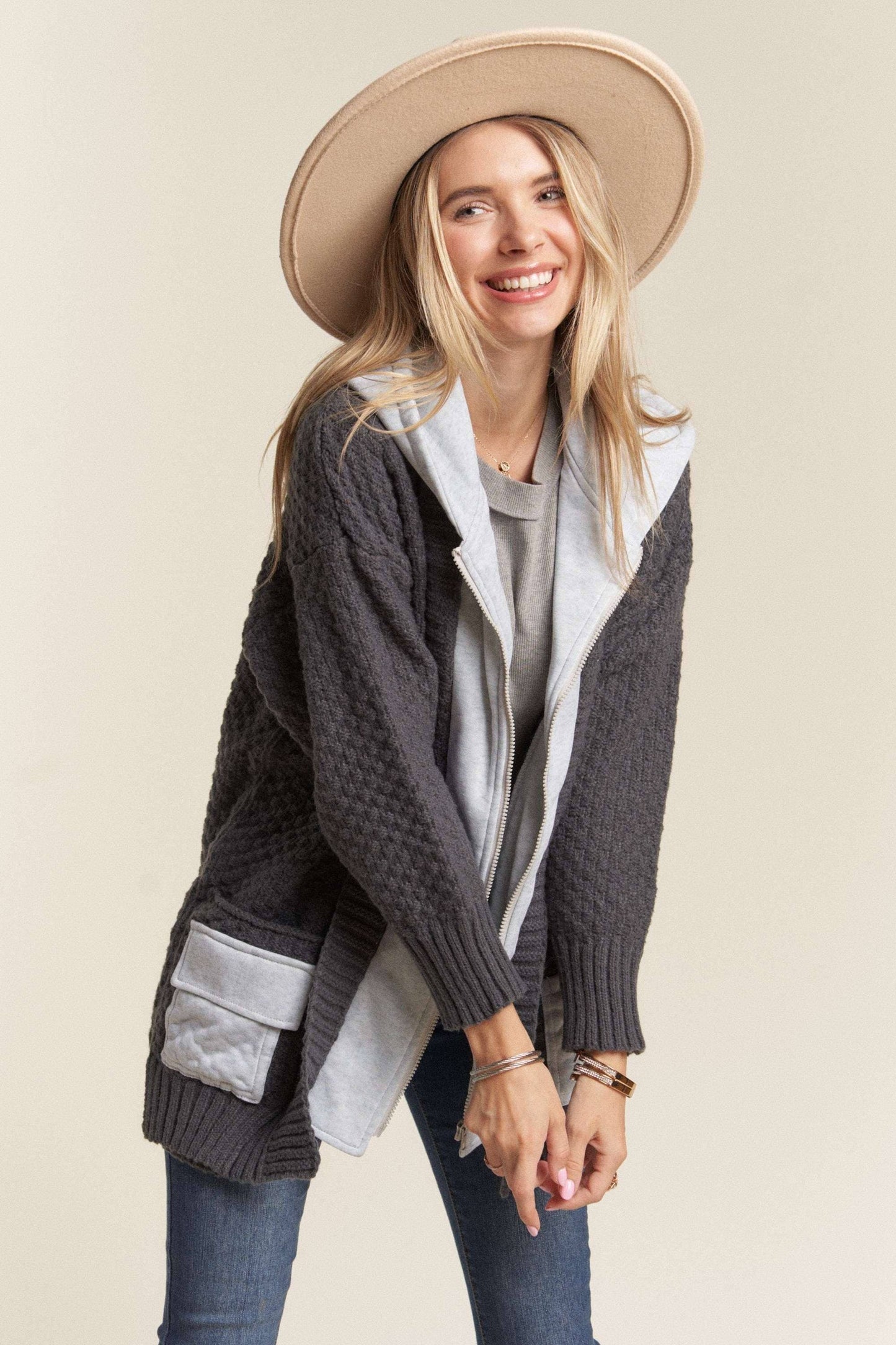 ZIP UP SWEATER HOODIE JACKET
