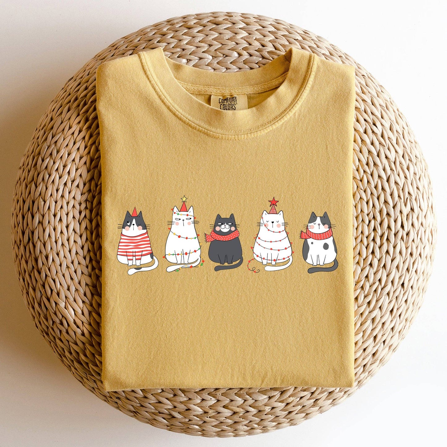 Christmas Cats, Kitties, Cat Lovers, Santa, Xmas Tshirt