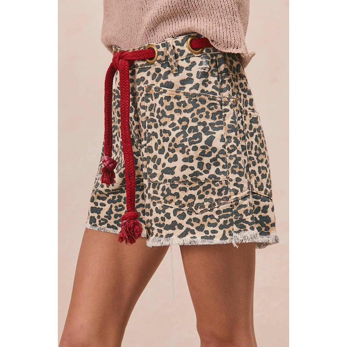 BRAIDED WAIST BELT PATCH POCKETS LEOPARD SHORTS