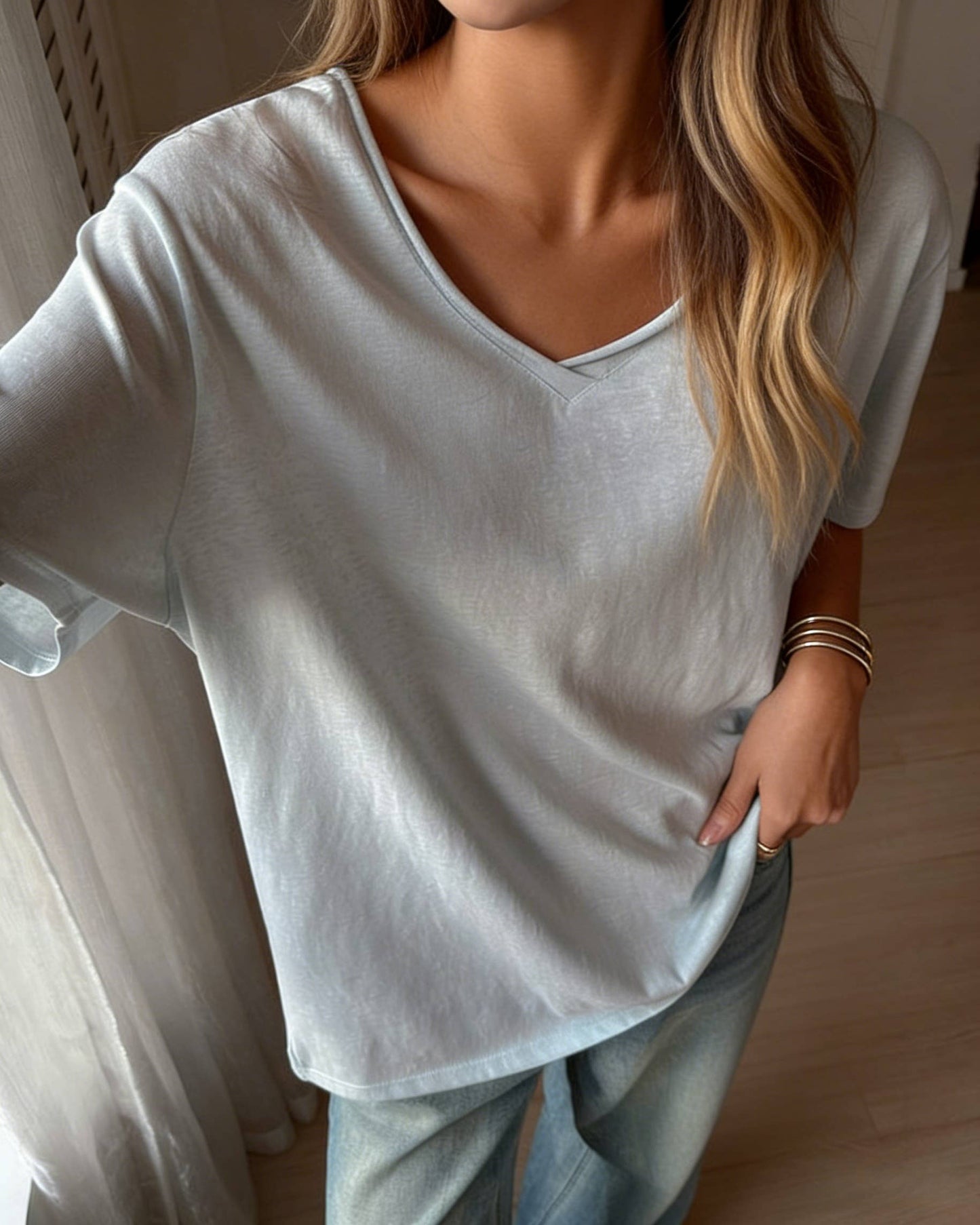 Cotton blend short sleeve roll neck tees V-neck T-shirt