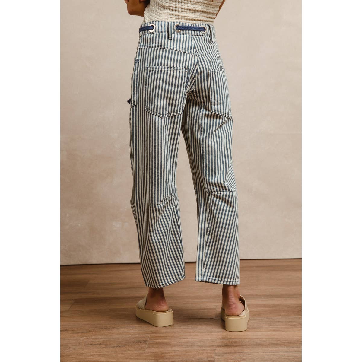 STRIPED TWILL BARREL PANTS