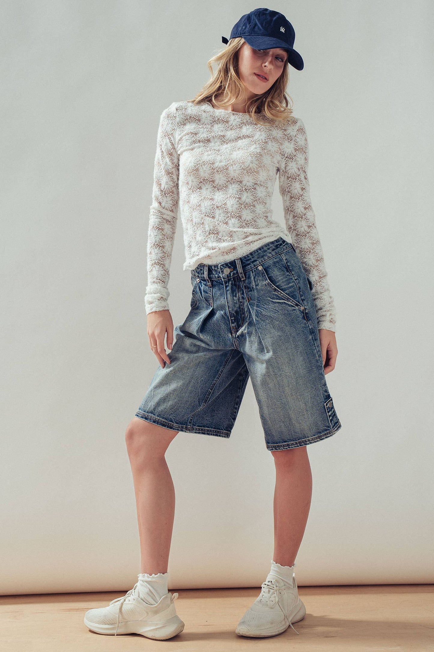 Romantic Floral Stretch Lace Layering Top