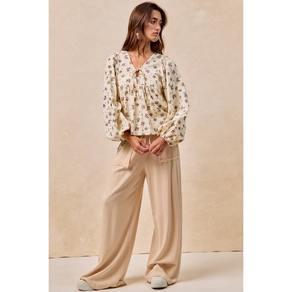 FLORAL EMBROIDERED SOLID PANTS WITH WAIST ELASTIC