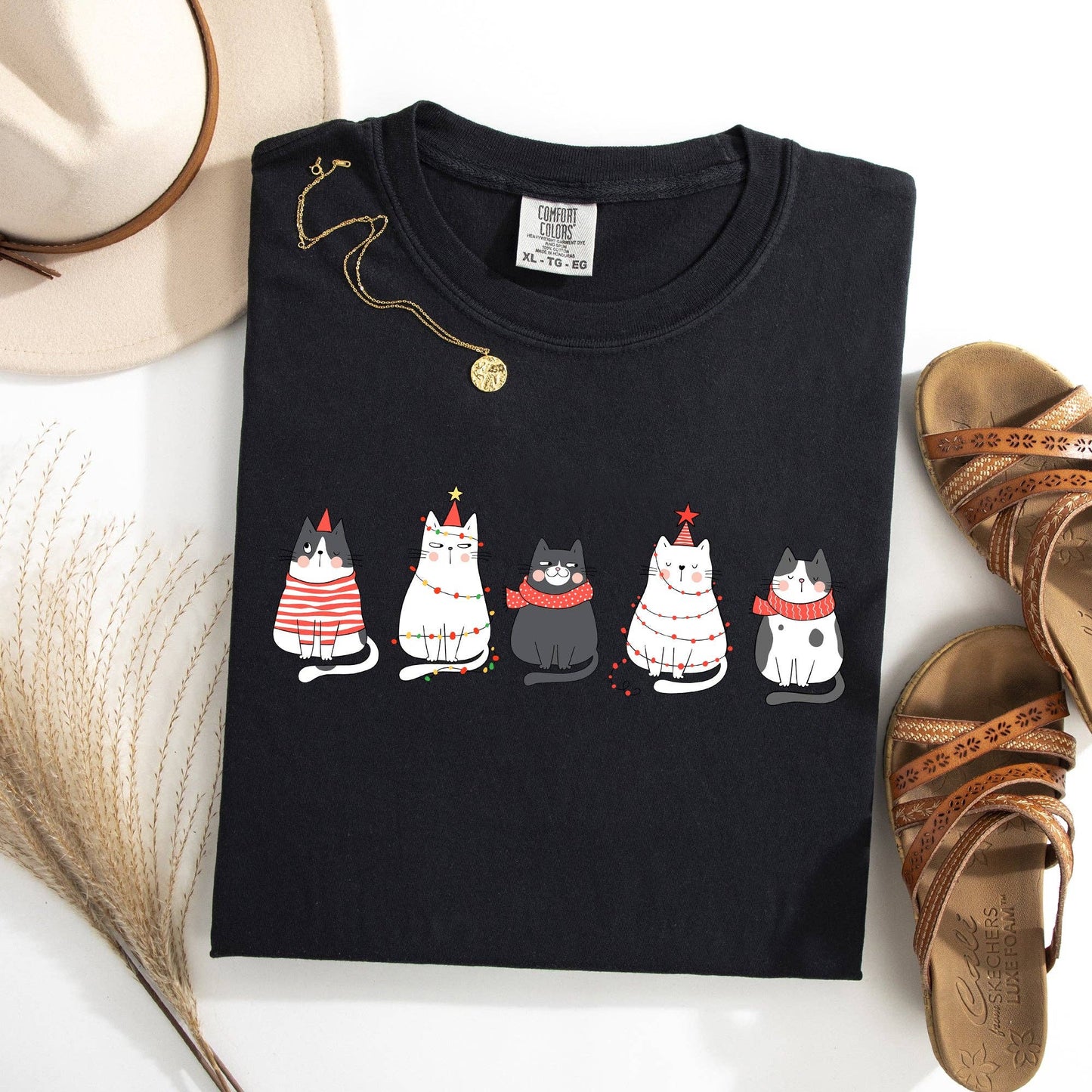 Christmas Cats, Kitties, Cat Lovers, Santa, Xmas Tshirt