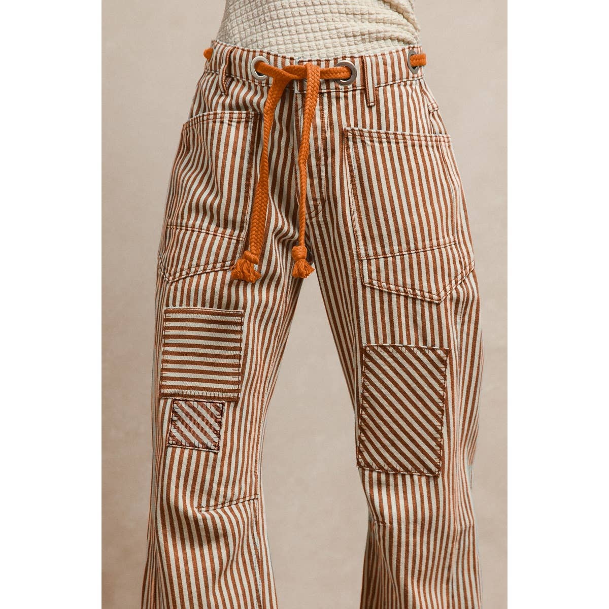STRIPED TWILL BARREL PANTS