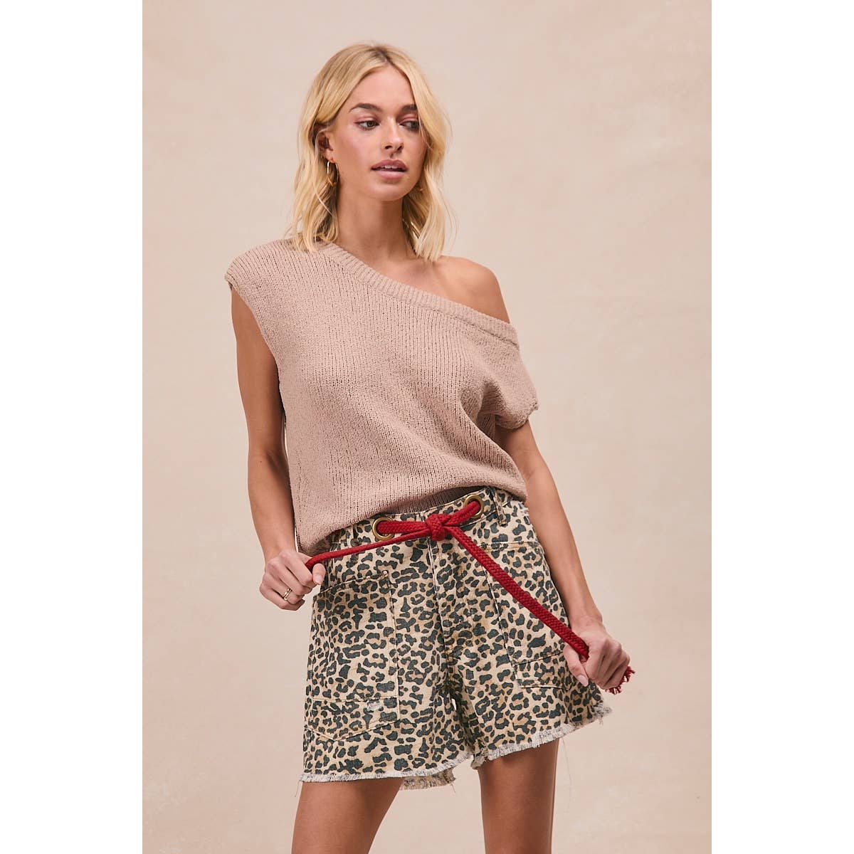 BRAIDED WAIST BELT PATCH POCKETS LEOPARD SHORTS