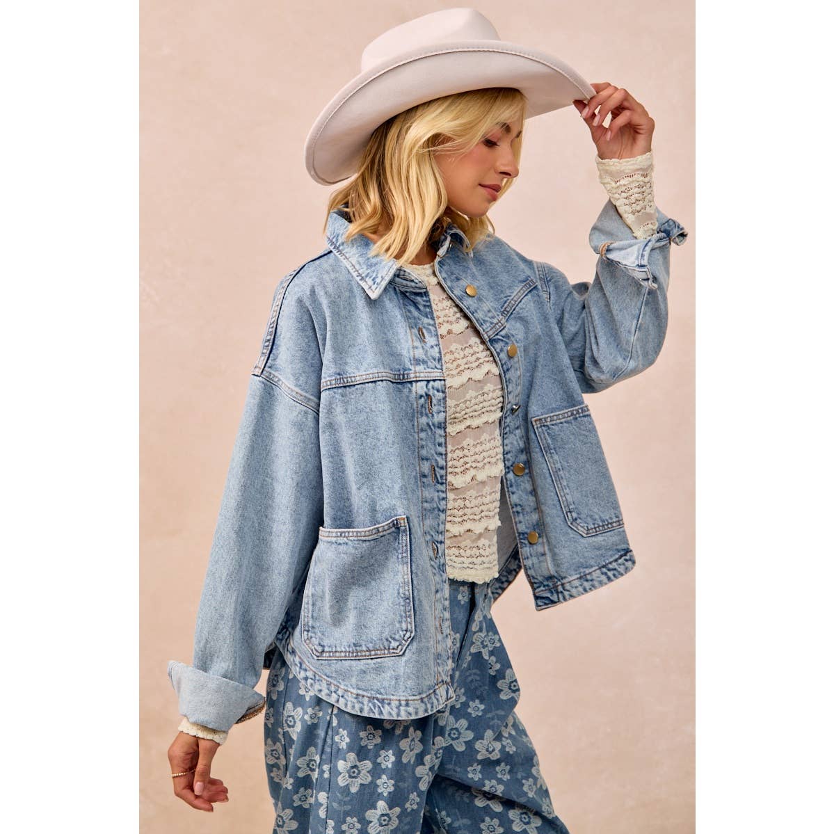 RUFFLES DETAIL FLOWER LACE TOP