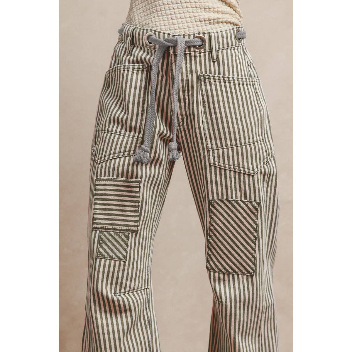 STRIPED TWILL BARREL PANTS