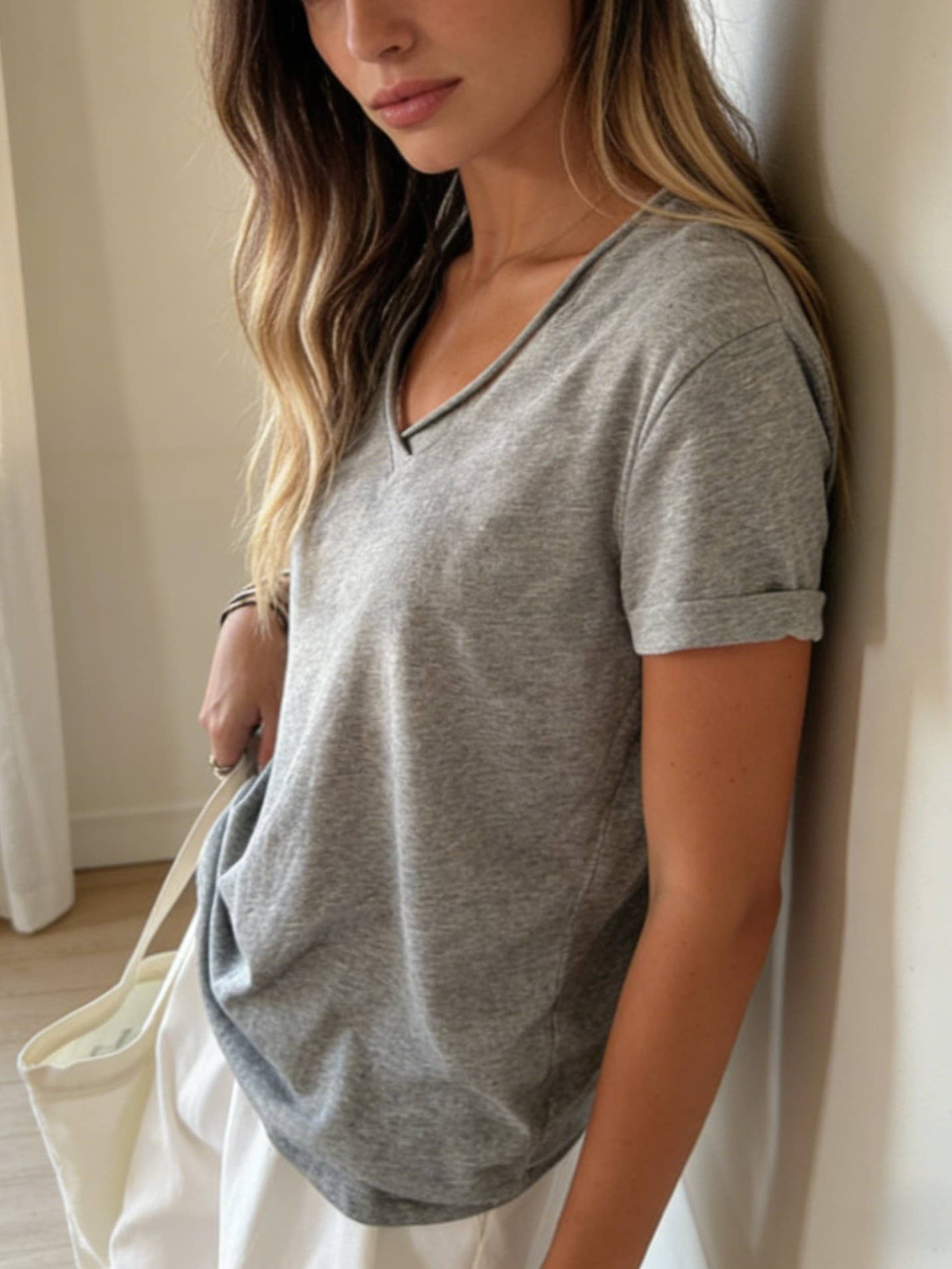 Cotton blend short sleeve roll neck tees V-neck T-shirt