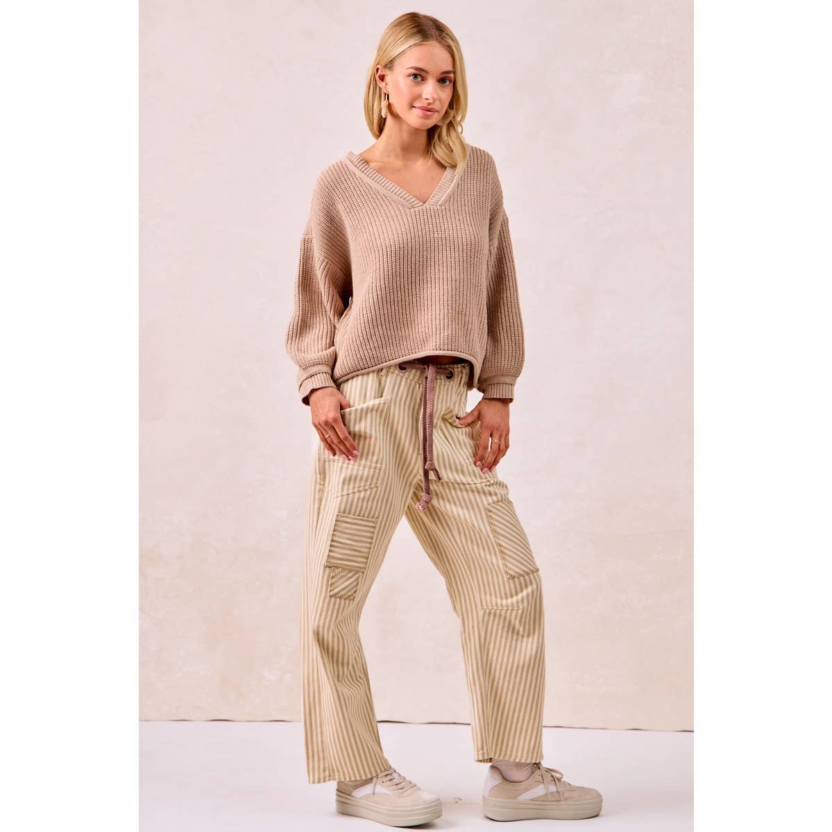 STRIPED TWILL BARREL PANTS