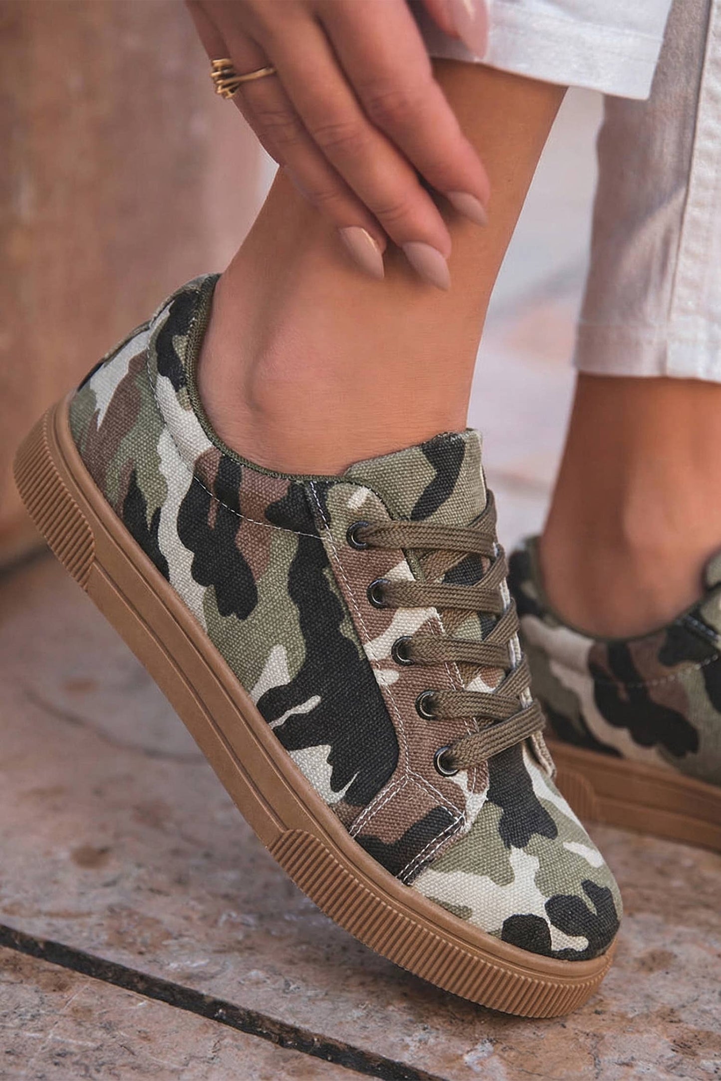 Camouflage Print Lace-up Flat Shoes