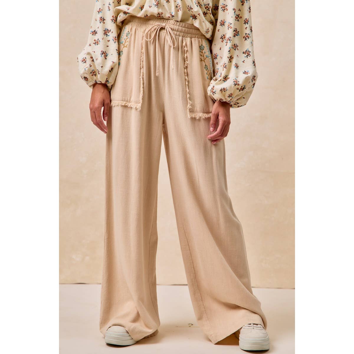 FLORAL EMBROIDERED SOLID PANTS WITH WAIST ELASTIC