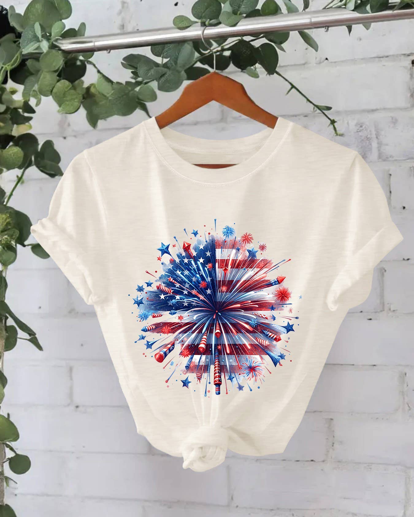 Stylish 4th of July Fireworks Print Short Sleeve T-Shirt