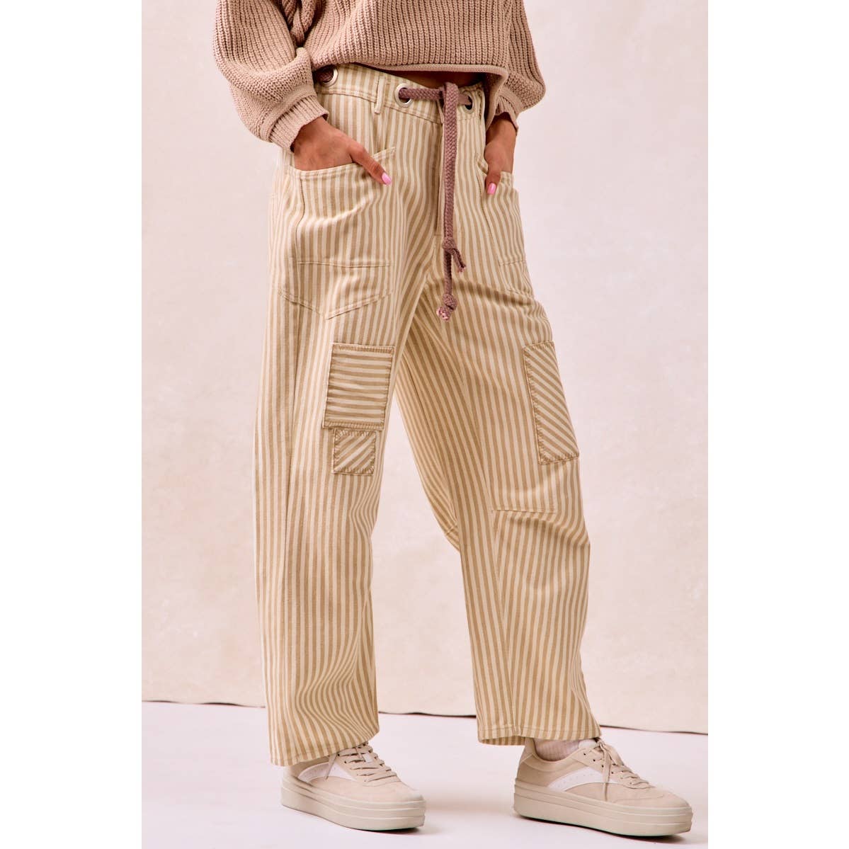 STRIPED TWILL BARREL PANTS