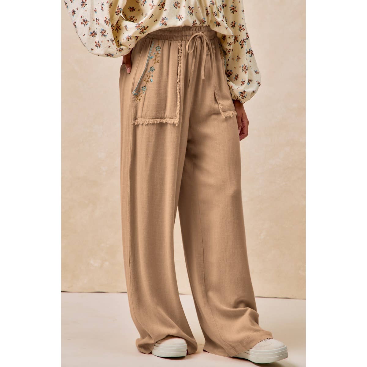 FLORAL EMBROIDERED SOLID PANTS WITH WAIST ELASTIC