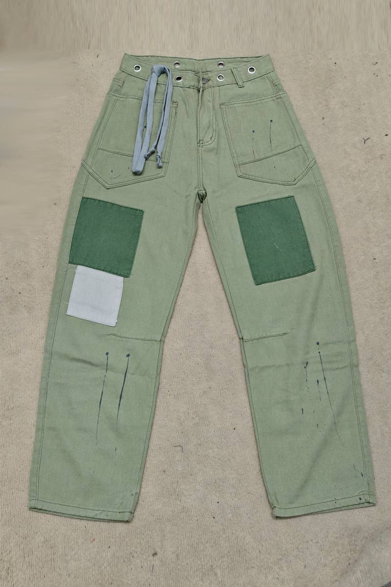 Cargo Pocket Straight-Leg Jeans