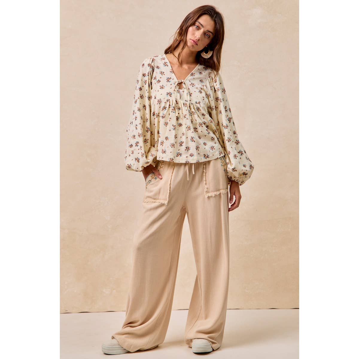 FLORAL EMBROIDERED SOLID PANTS WITH WAIST ELASTIC