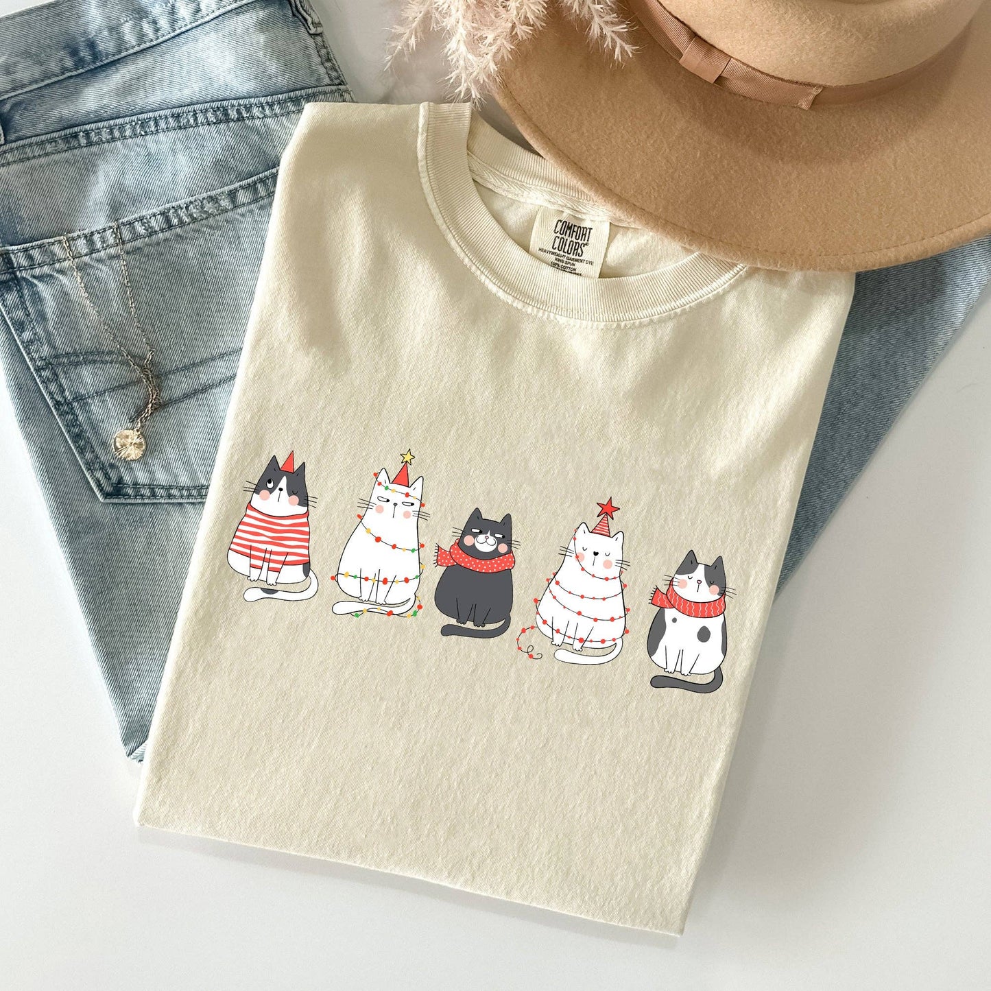 Christmas Cats, Kitties, Cat Lovers, Santa, Xmas Tshirt