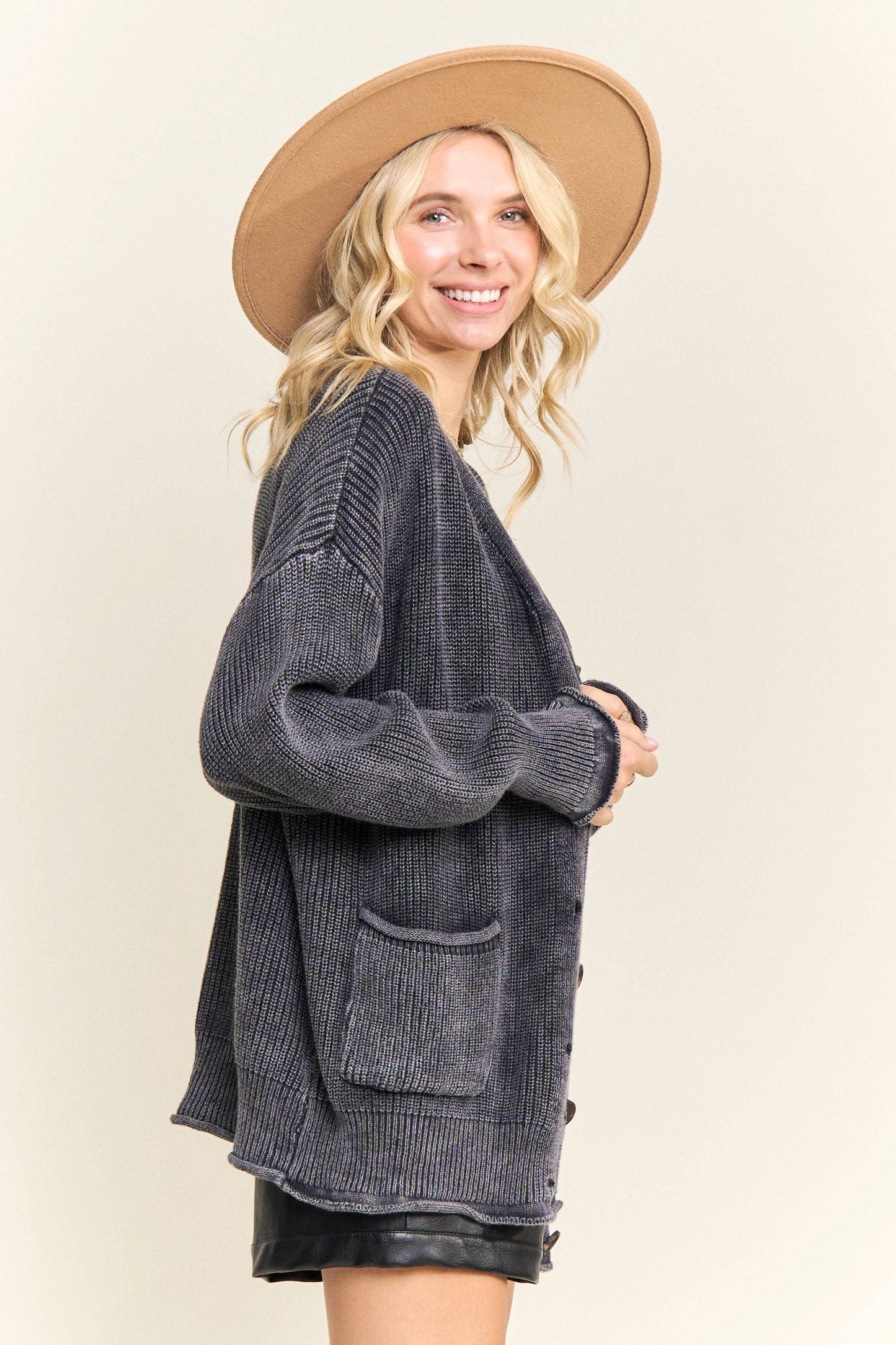 LESW3868-RIBBED BUTTON UP SWEATER CARDIGAN